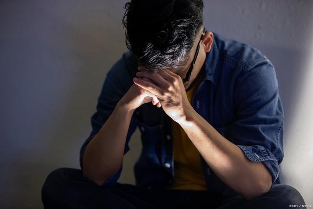 重生后，我把婚內(nèi)遺產(chǎn)都給姐姐（程巖譚歡）獨家全章一口氣閱讀